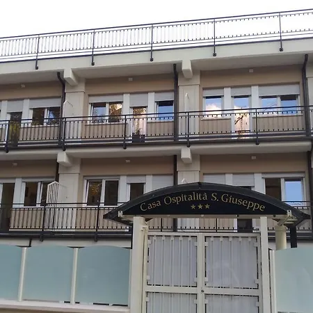 לינה וארוחת בוקר Casa Ospitalita San Giuseppe *